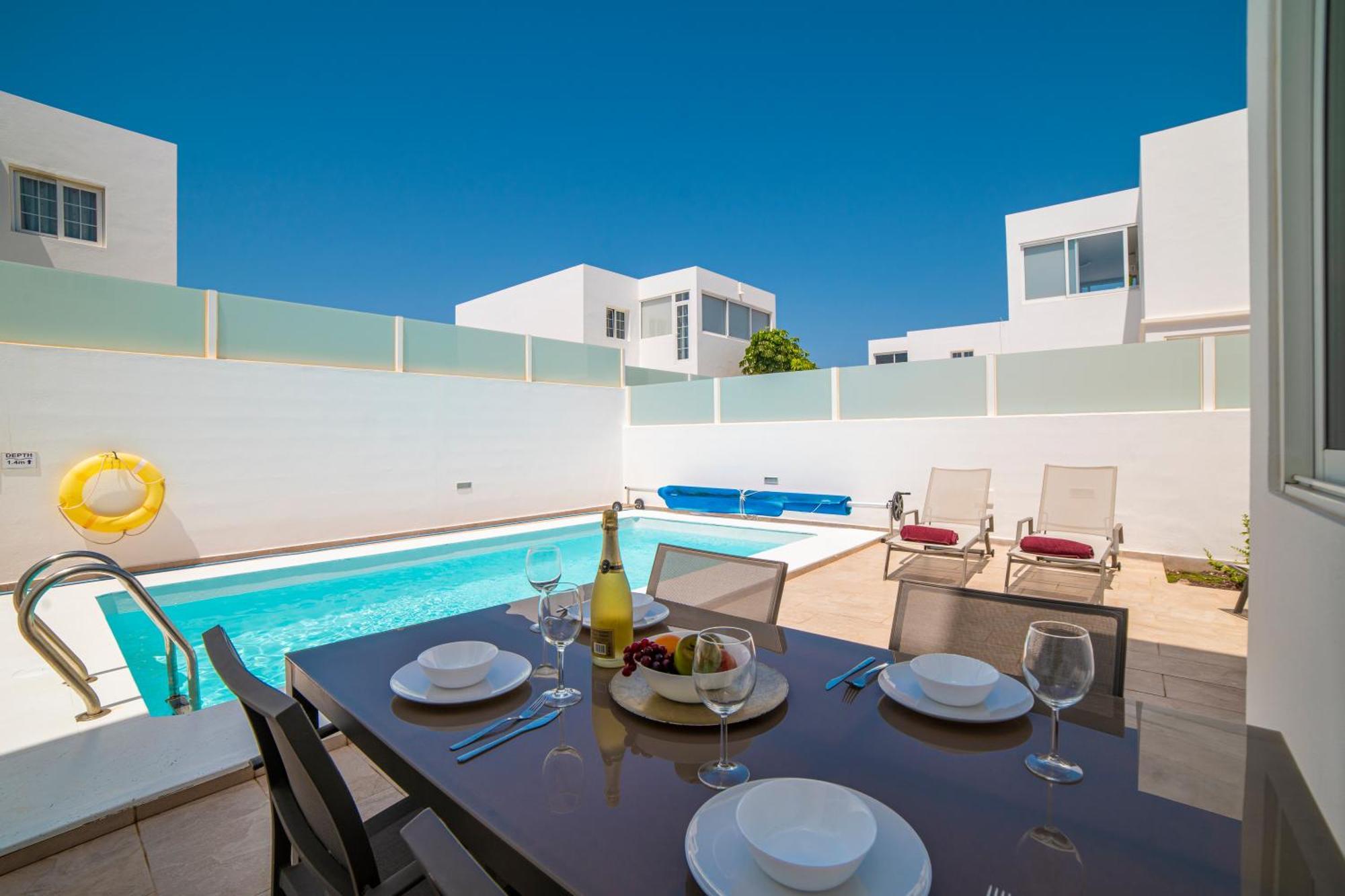 Villa Ocean Wave - Sea Views - Private Pool 普拉亚布兰卡 外观 照片